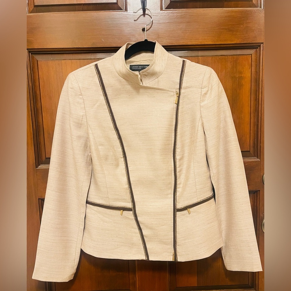 Jones New York Tan Blazer, Gold Detail, 8 - Picture 3 of 8